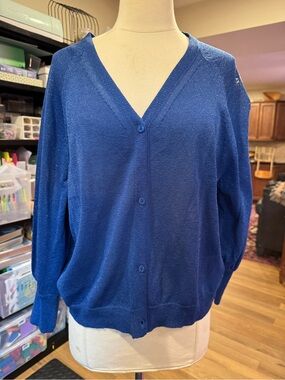 KUJTEN featherlight shimmer cardigan sz M